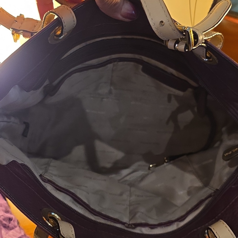 Michael Kors Pebble Leather Tote - Picture 6 of 7